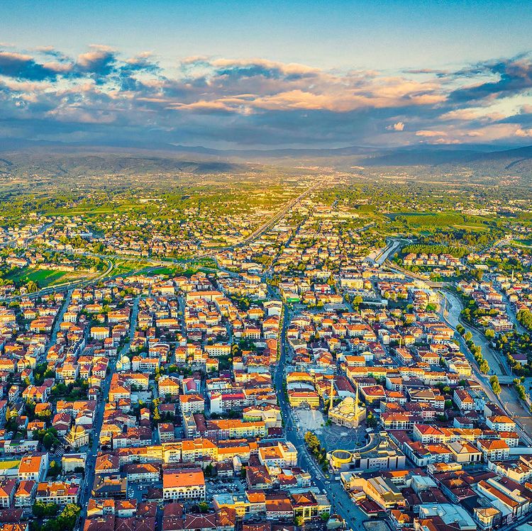 Düzce Çekici – Düzce Merkez Yol Yardım Hizmeti